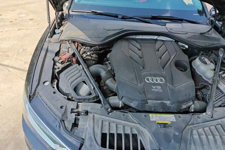 Used Audi A8 2018 A8L 55 TFSI quattro Launch Edition Prestige Model Engine Bay Right