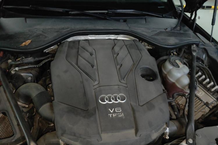 Used Audi A8 2018 A8L 55 TFSI quattro Luxury Edition Engine Bay