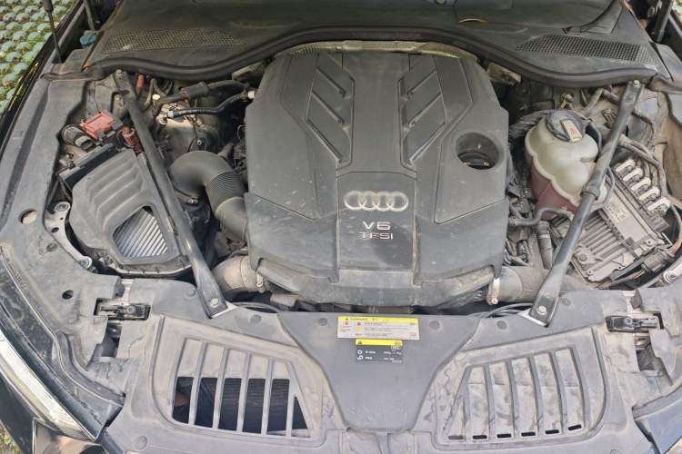 Used Audi A8 2018 A8L 55 TFSI quattro Luxury Edition Engine Bay