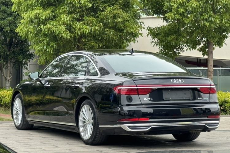 Used Audi A8 2018 A8L 55 TFSI quattro Launch Edition Elite Model Exterior 3