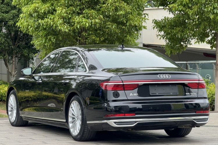 Used Audi A8 2018 A8L 55 TFSI quattro Launch Edition Elite Model Exterior 4