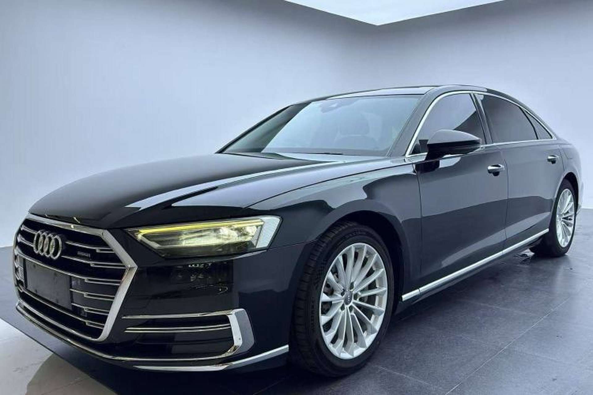 Used Audi A8 2018 A8L 55 TFSI quattro Launch Edition Elite Model Exterior 5