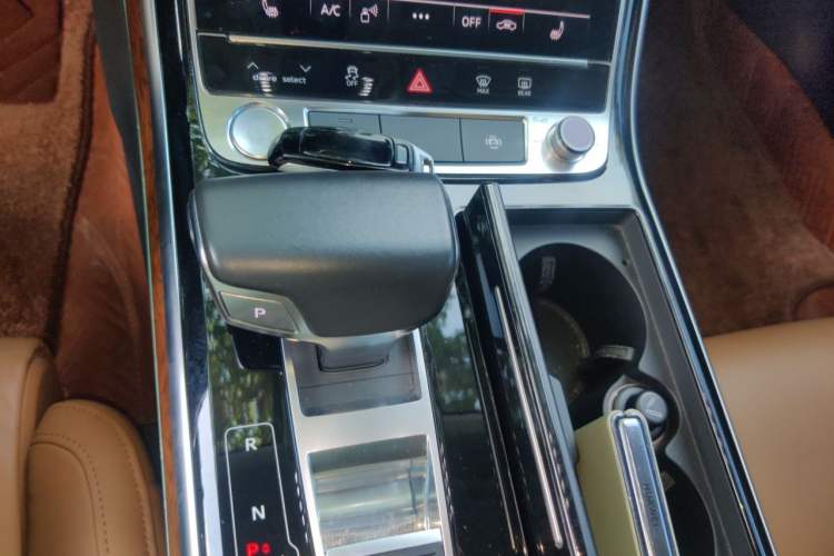 Used Audi A8 2018 A8L 55 TFSI quattro Launch Edition Prestige Model Gear Lever