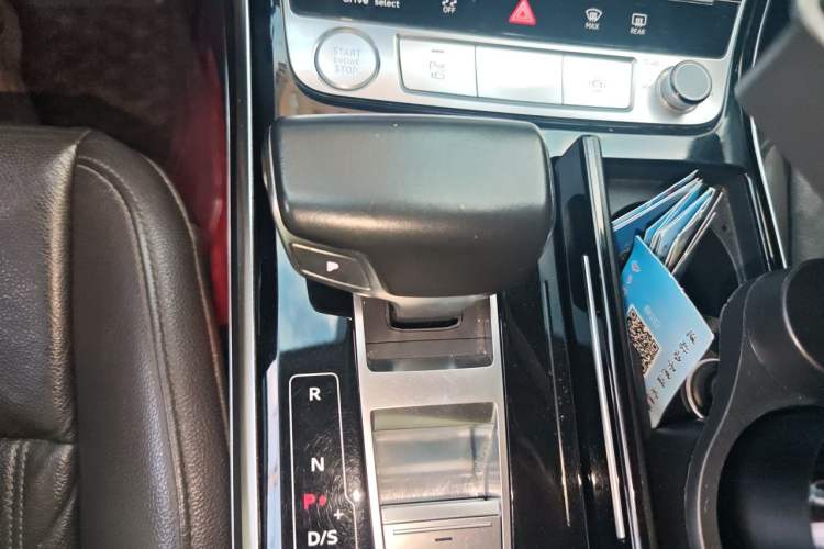 Used Audi A8 2018 A8L 55 TFSI quattro Launch Edition Elite Model Gear Lever