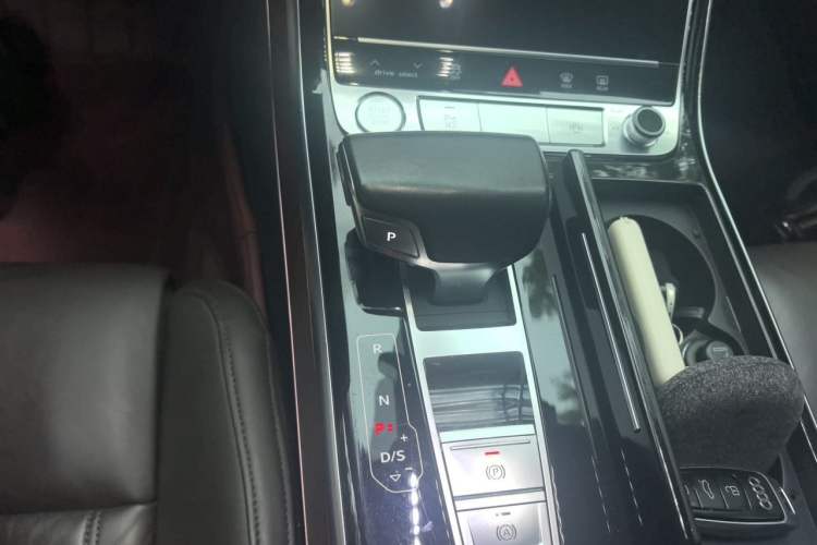 Used Audi A8 2018 A8L 55 TFSI quattro Launch Edition Prestige Model Gear Lever