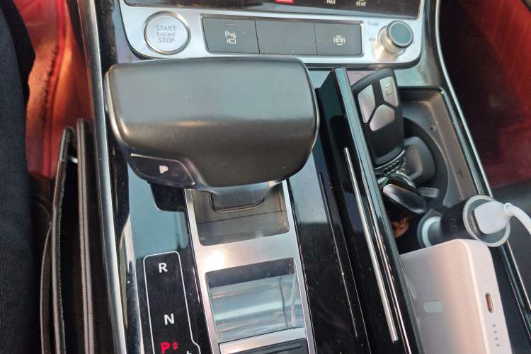 Used Audi A8 2018 A8L 55 TFSI quattro Launch Edition Elite Model Gear Lever