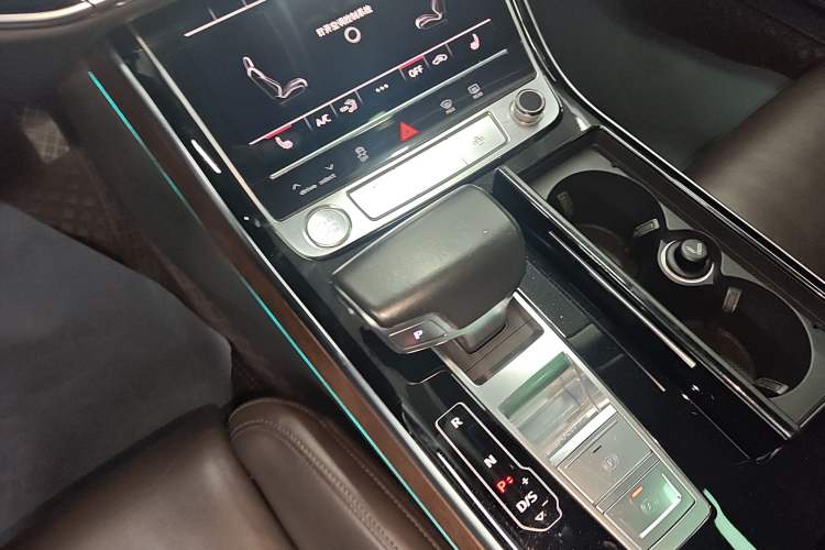 Used Audi A8 2018 A8L 55 TFSI quattro Launch Edition Prestige Model Gear Lever