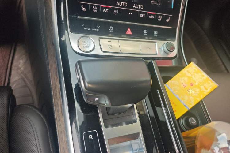 Used Audi A8 2018 A8L 55 TFSI quattro Prestige Edition Gear Lever