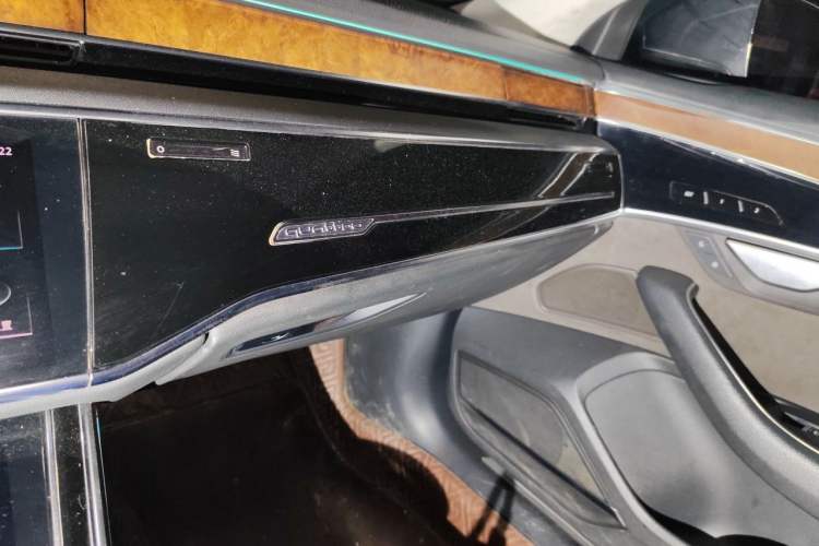 Used Audi A8 2018 A8L 55 TFSI quattro Launch Edition Prestige Model Gear Lever