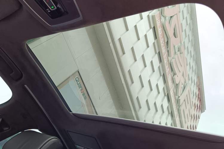 Used Audi A8 2018 A8L 55 TFSI quattro Launch Edition Prestige Model Headliner