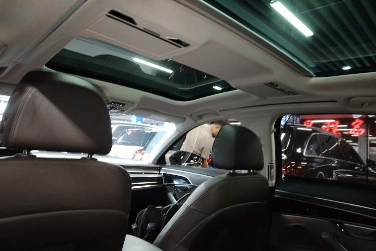 Used Audi A8 2018 A8L 55 TFSI quattro Launch Edition Elite Model Headliner