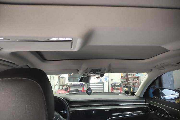 Used Audi A8 2018 A8L 55 TFSI quattro Launch Edition Elite Model Headliner