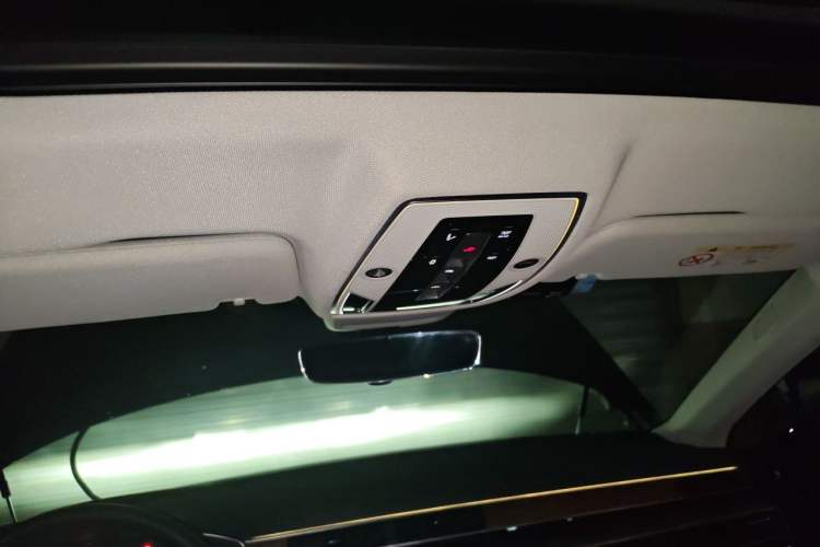 Used Audi A8 2018 A8L 55 TFSI quattro Launch Edition Prestige Model Headliner