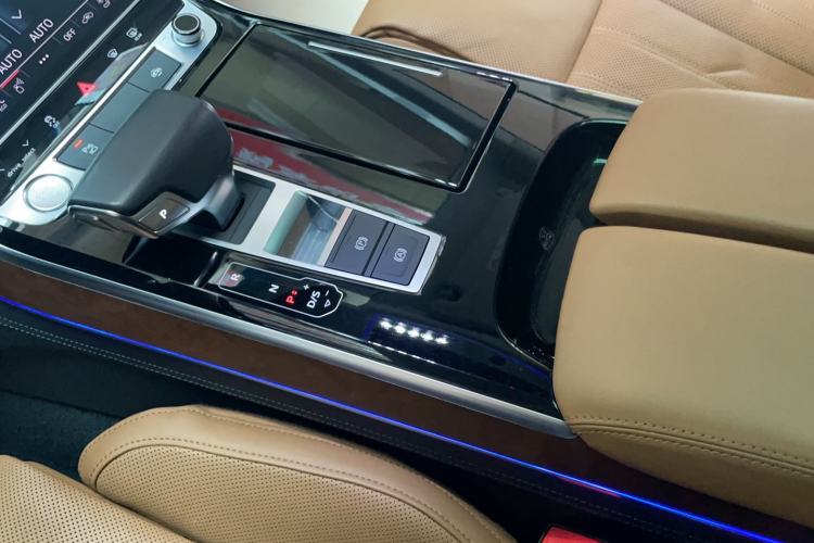 Used Audi A8 2018 A8L 55 TFSI quattro Luxury Edition Interior 12