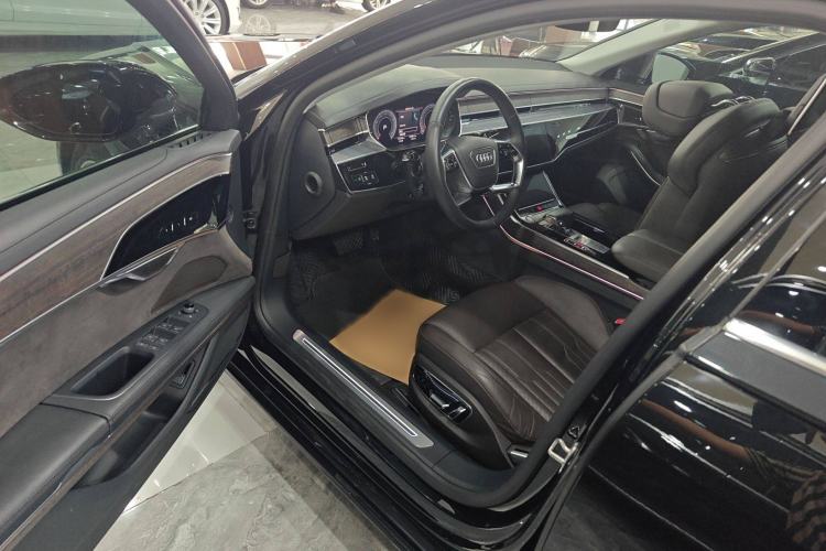 Used Audi A8 2018 A8L 55 TFSI quattro Prestige Edition Interior 2