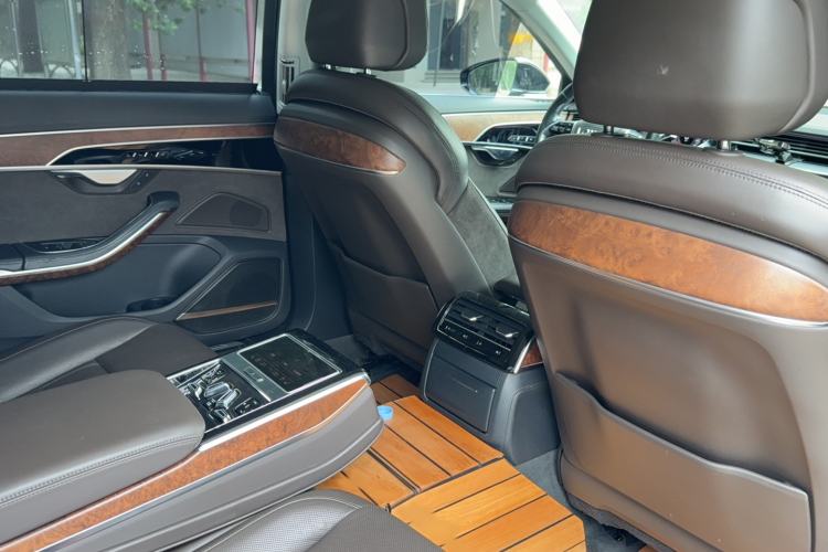 Used Audi A8 2018 A8L 55 TFSI quattro Luxury Edition Interior 4