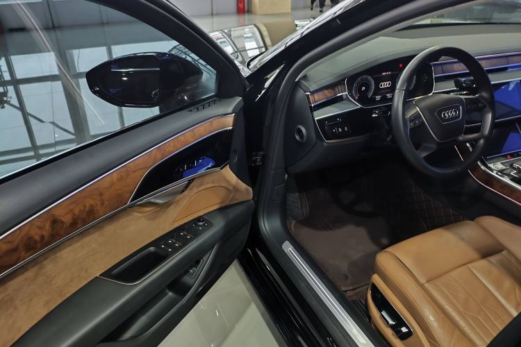 Used Audi A8 2018 A8L 55 TFSI quattro Launch Edition Prestige Model Interior 5