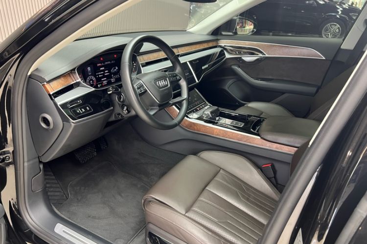 Used Audi A8 2018 A8L 55 TFSI quattro Launch Edition Prestige Model Interior 6