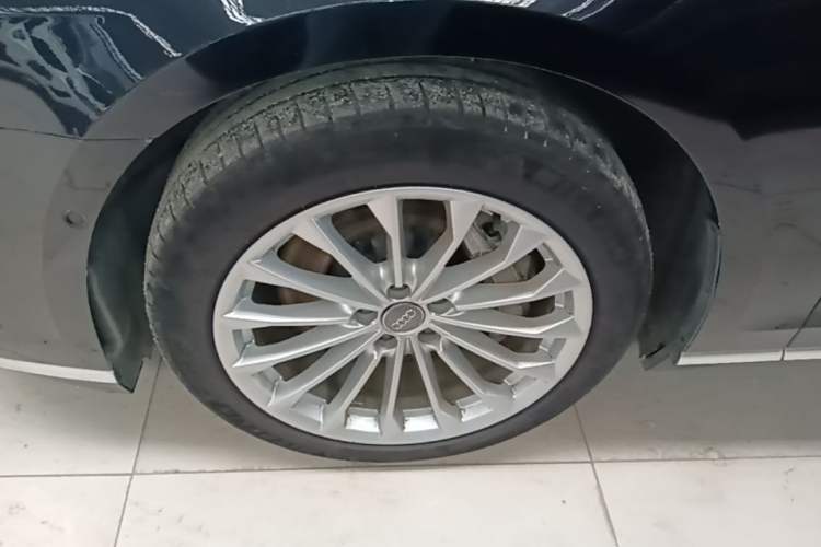 Used Audi A8 2018 A8L 55 TFSI quattro Launch Edition Elite Model Left Front Wheel Hub