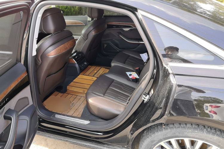 Used Audi A8 2018 A8L 55 TFSI quattro Luxury Edition Left Rear Seat