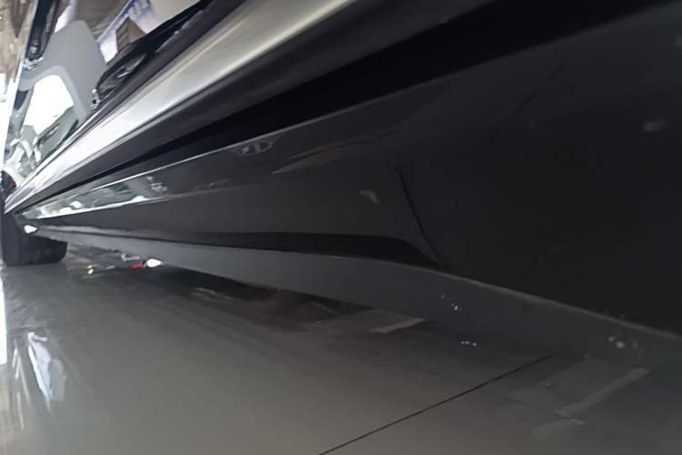 Used Audi A8 2018 A8L 55 TFSI quattro Launch Edition Elite Model Left Side Sill