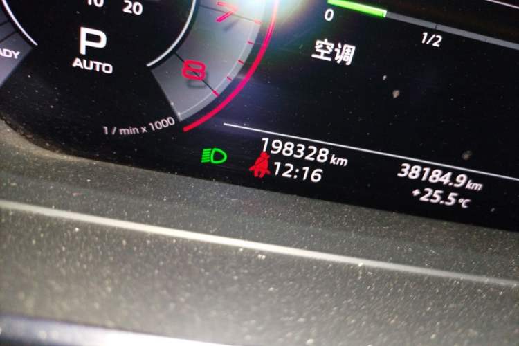 Used Audi A8 2018 A8L 55 TFSI quattro Launch Edition Elite Model Odometer Close Up