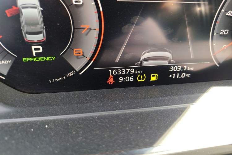 Used Audi A8 2018 A8L 55 TFSI quattro Launch Edition Elite Model Odometer Close Up