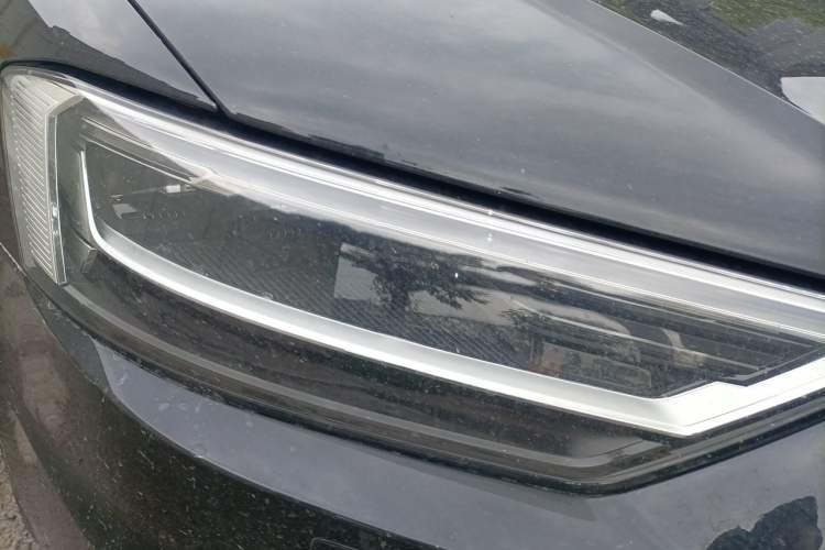 Used Audi A8 2018 A8L 55 TFSI quattro Launch Edition Elite Model Right Front Headlight