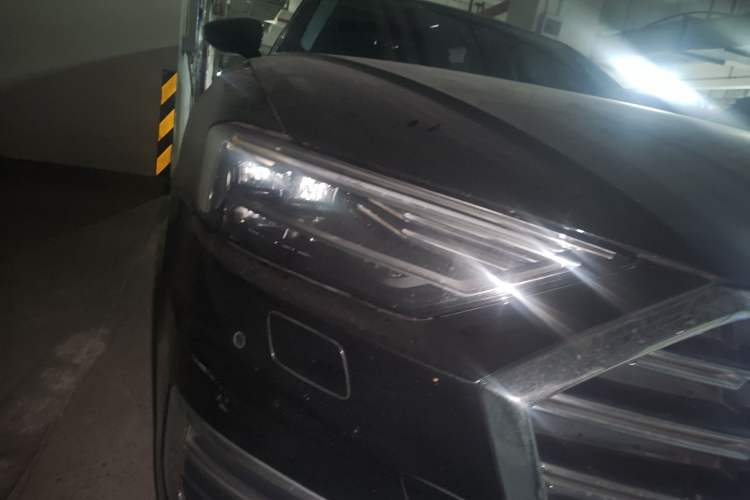 Used Audi A8 2018 A8L 55 TFSI quattro Launch Edition Elite Model Right Front Headlight