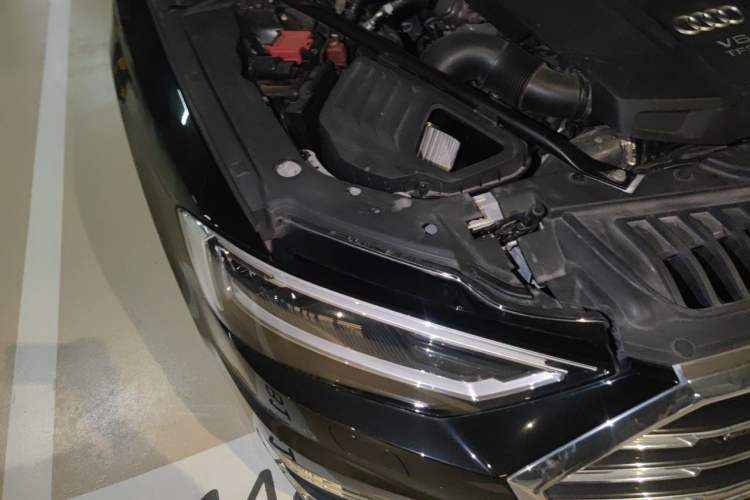 Used Audi A8 2018 A8L 55 TFSI quattro Launch Edition Elite Model Right Front Headlight