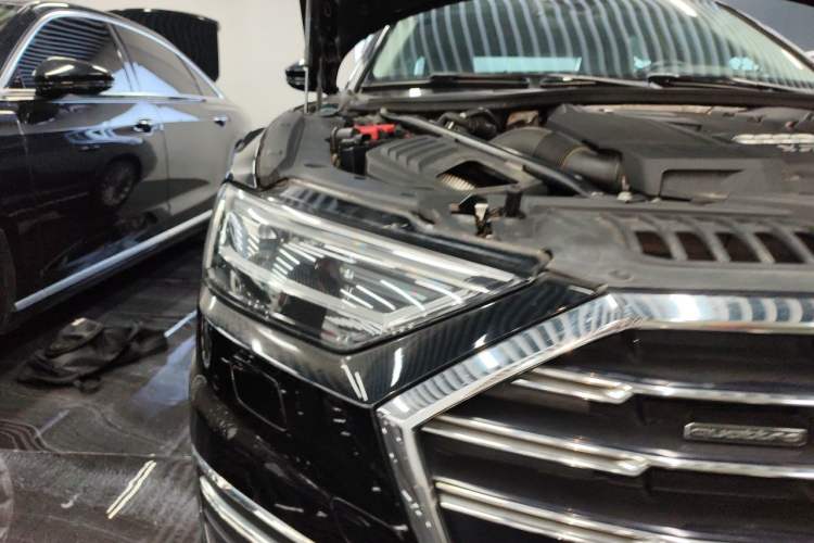Used Audi A8 2018 A8L 55 TFSI quattro Launch Edition Elite Model Right Front Headlight