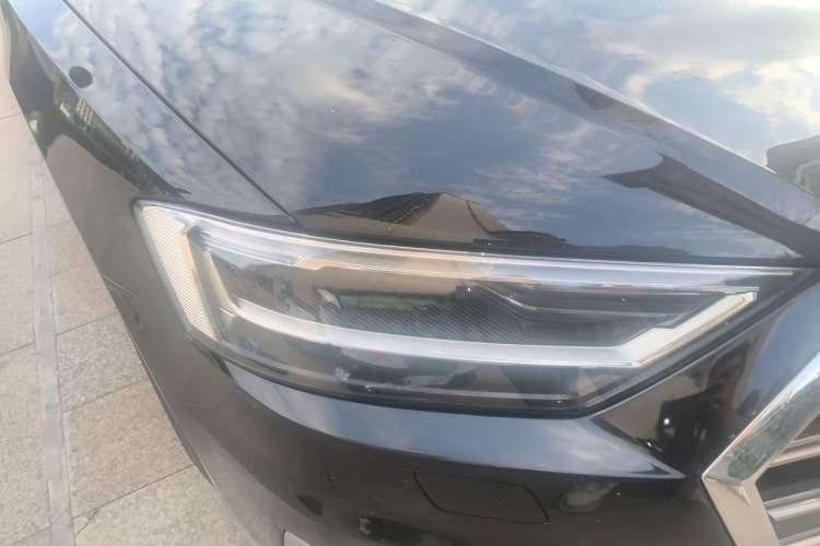 Used Audi A8 2018 A8L 55 TFSI quattro Launch Edition Elite Model Right Front Headlight
