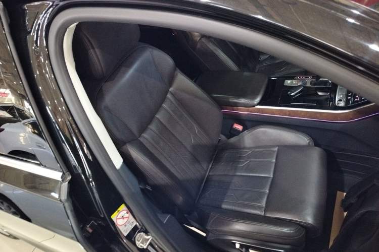 Used Audi A8 2018 A8L 55 TFSI quattro Launch Edition Prestige Model Right Front Seat