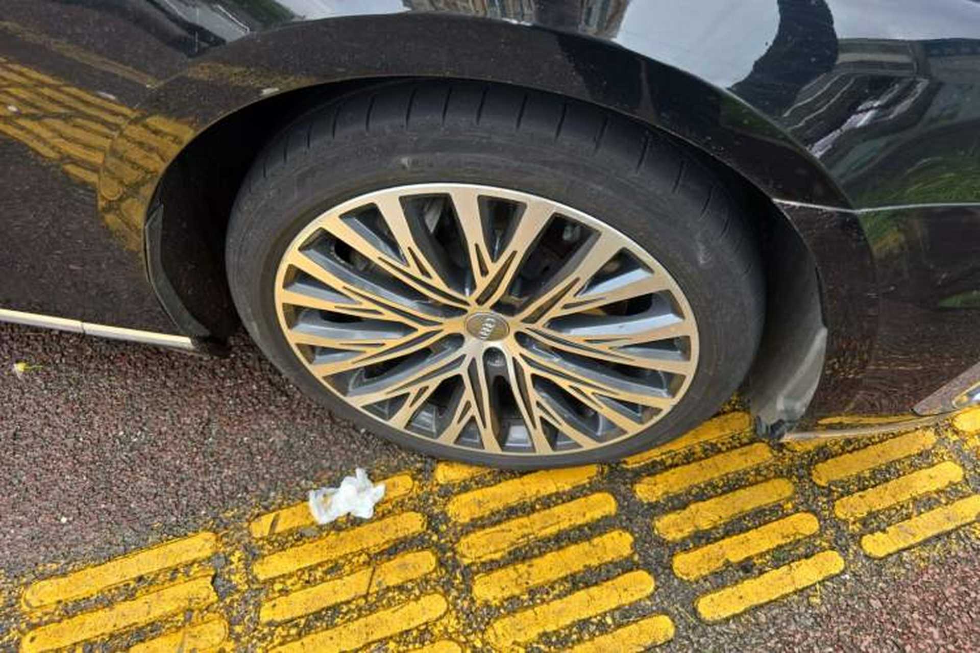 Used Audi A8 2018 A8L 55 TFSI quattro Luxury Edition Right Front Wheel Hub
