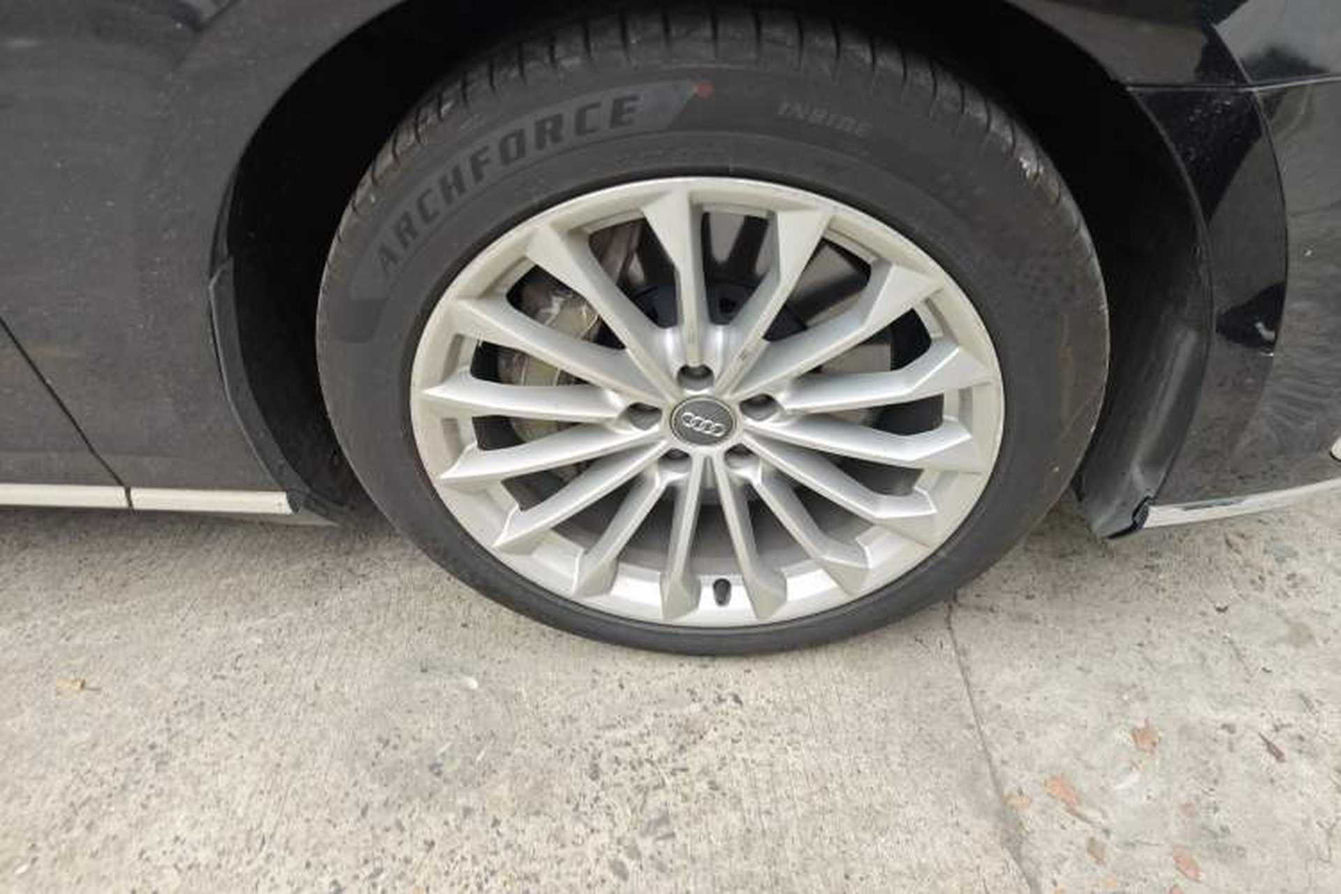 Used Audi A8 2018 A8L 55 TFSI quattro Launch Edition Elite Model Right Front Wheel Hub