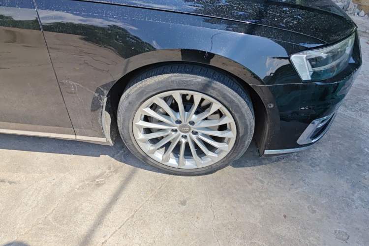 Used Audi A8 2018 A8L 55 TFSI quattro Launch Edition Prestige Model Right Front Wheel Hub