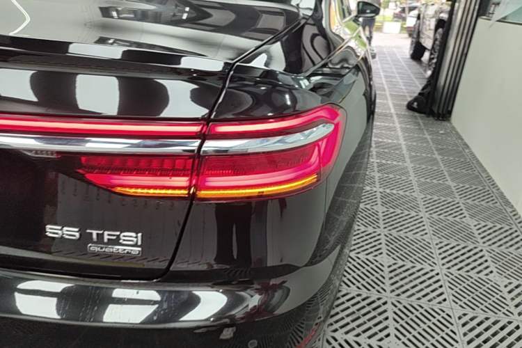 Used Audi A8 2018 A8L 55 TFSI quattro Launch Edition Elite Model Right Rear Taillight