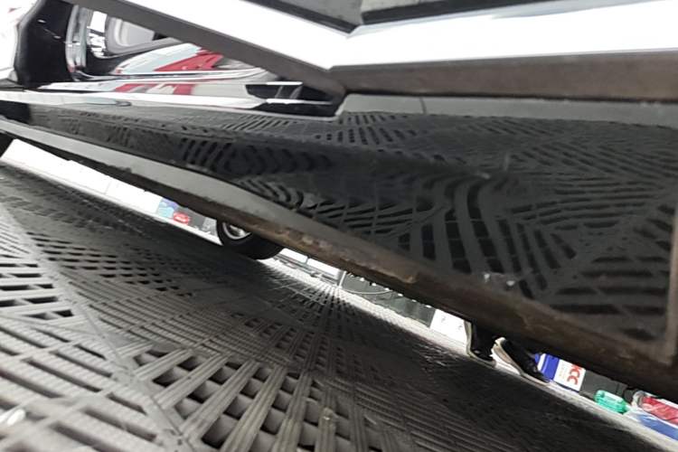 Used Audi A8 2018 A8L 55 TFSI quattro Launch Edition Elite Model Right Side Sill