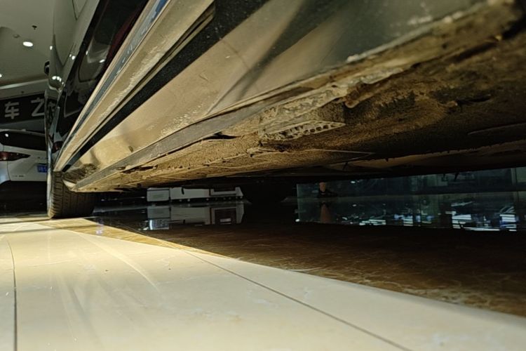 Used Audi A8 2018 A8L 55 TFSI quattro Luxury Edition Right Side Sill