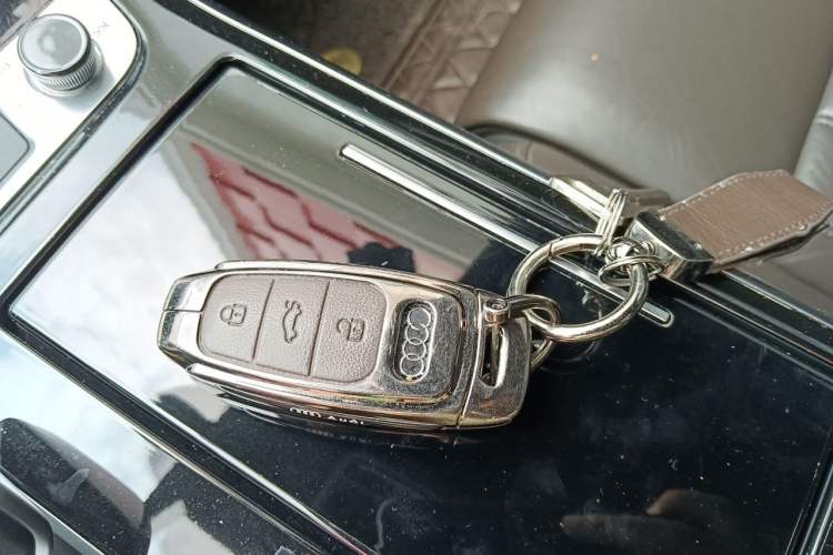 Used Audi A8 2018 A8L 55 TFSI quattro Launch Edition Prestige Model Vehicle Key