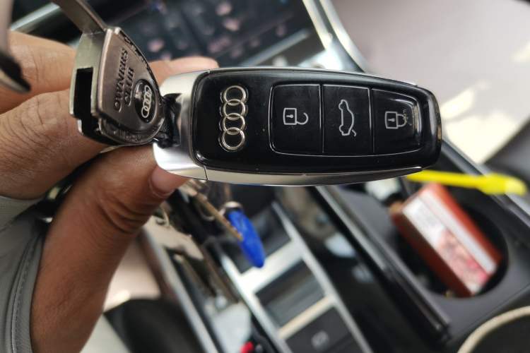 Used Audi A8 2018 A8L 55 TFSI quattro Launch Edition Elite Model Vehicle Key