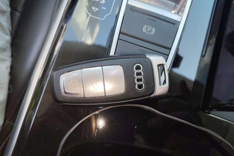 Used Audi A8 2018 A8L 55 TFSI quattro Launch Edition Elite Model Vehicle Key