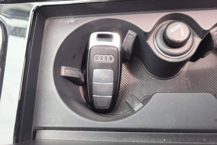 Used Audi A8 2018 A8L 55 TFSI quattro Launch Edition Elite Model Vehicle Key