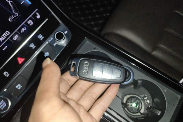 Used Audi A8 2018 A8L 55 TFSI quattro Luxury Edition Vehicle Key