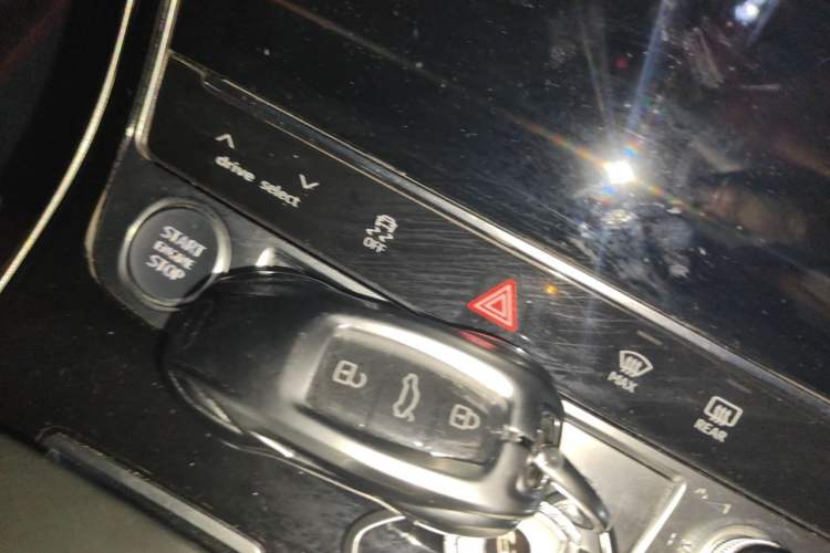 Used Audi A8 2018 A8L 55 TFSI quattro Luxury Edition Vehicle Key