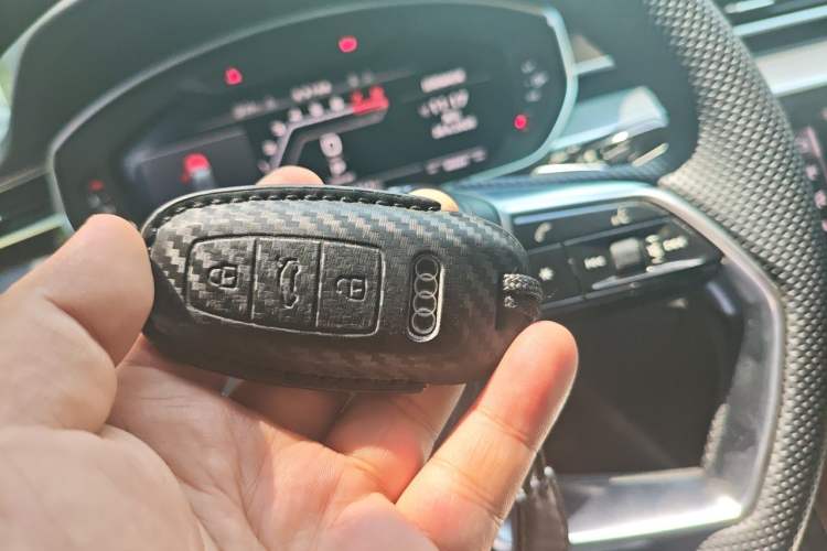 Used Audi A8 2018 A8L 55 TFSI quattro Luxury Edition Vehicle Key