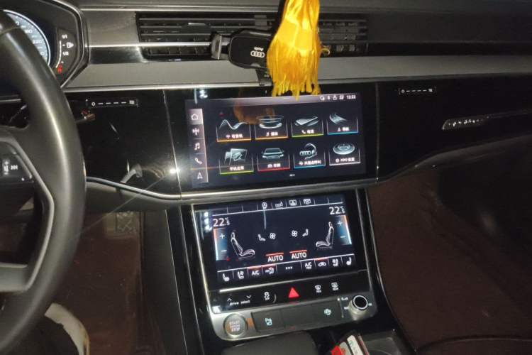 Used Audi A8 2018 A8L 55 TFSI quattro Launch Edition Elite Model Audio And AC Panel
