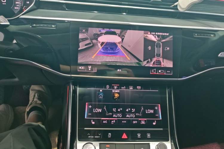 Used Audi A8 2018 A8L 55 TFSI quattro Launch Edition Elite Model Audio And AC Panel