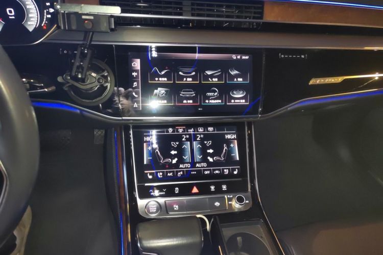 Used Audi A8 2018 A8L 55 TFSI quattro Luxury Edition Audio And AC Panel