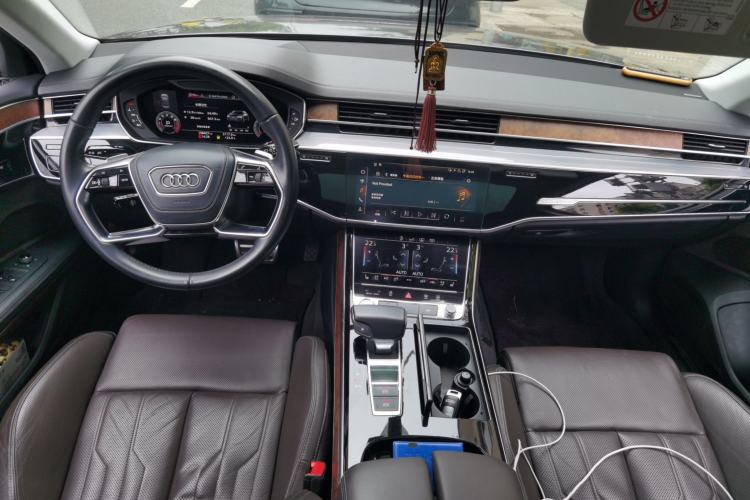 Used Audi A8 2018 A8L 55 TFSI quattro Luxury Edition Center Console